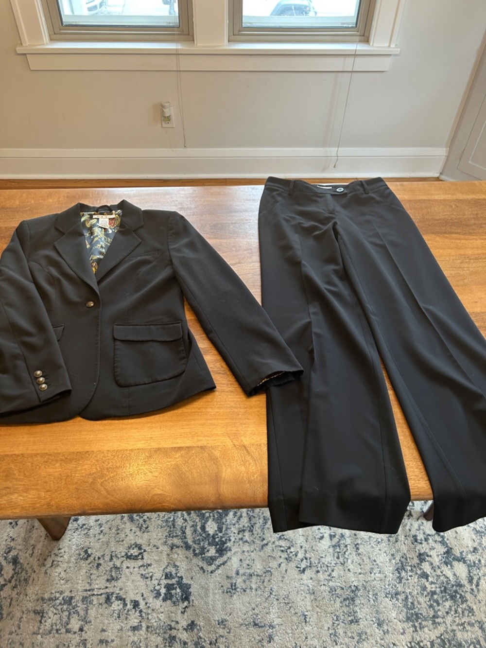 Black womens Two-Piece Suit Jacket & Trousers